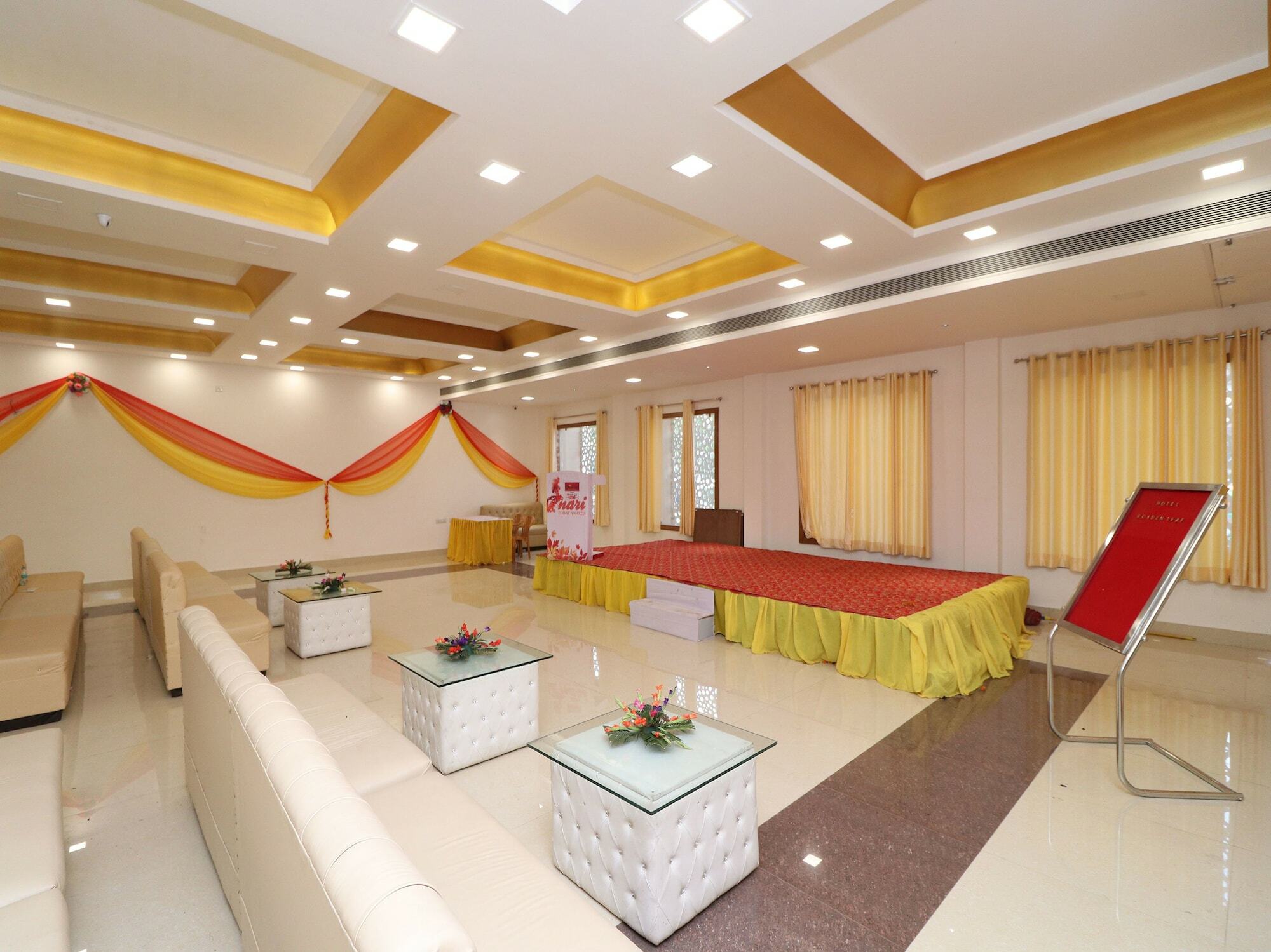 Oyo 13406 Hotel Golden Leaf Bareilly Exterior foto